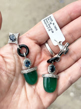 Длинные серьги с сапфирами и зелёным ониксом — сапфиры 4,15 ct · зелёный оникс 20,08 ct · бриллианты 1,48 ct, серебро 925 — второй ракурс