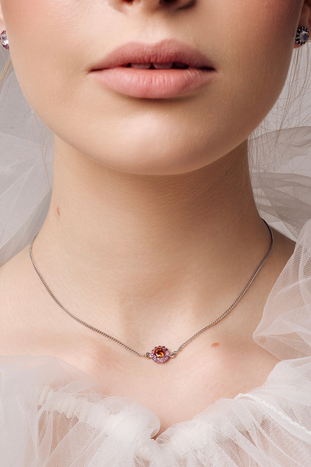 Necklace red flower - adelina.world